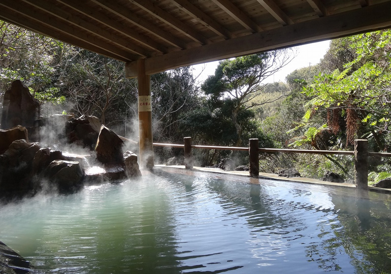 裏見ヶ滝温泉