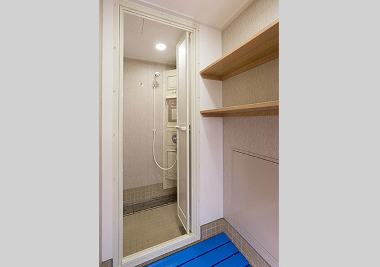 橘丸 シャワー室